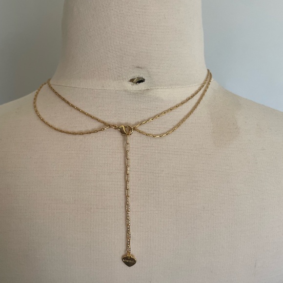 Elegant Gold Layered Necklace - Picture 2 of 4